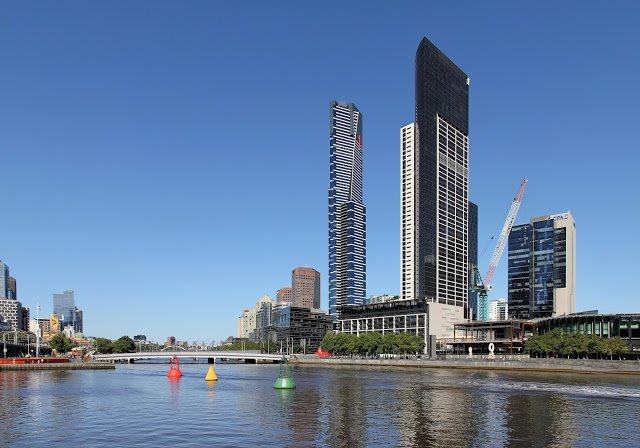 [Image: th%C3%A1p-Eureka-Tower.jpg]