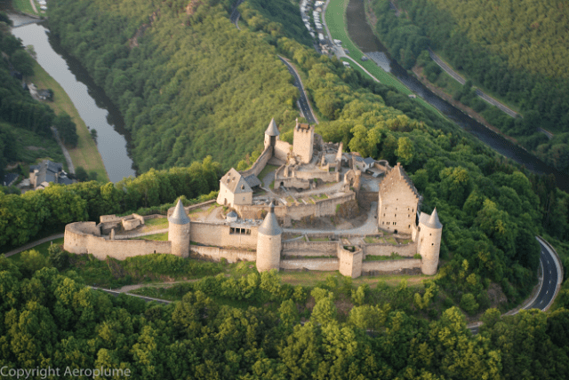 lâu đài luxembourg